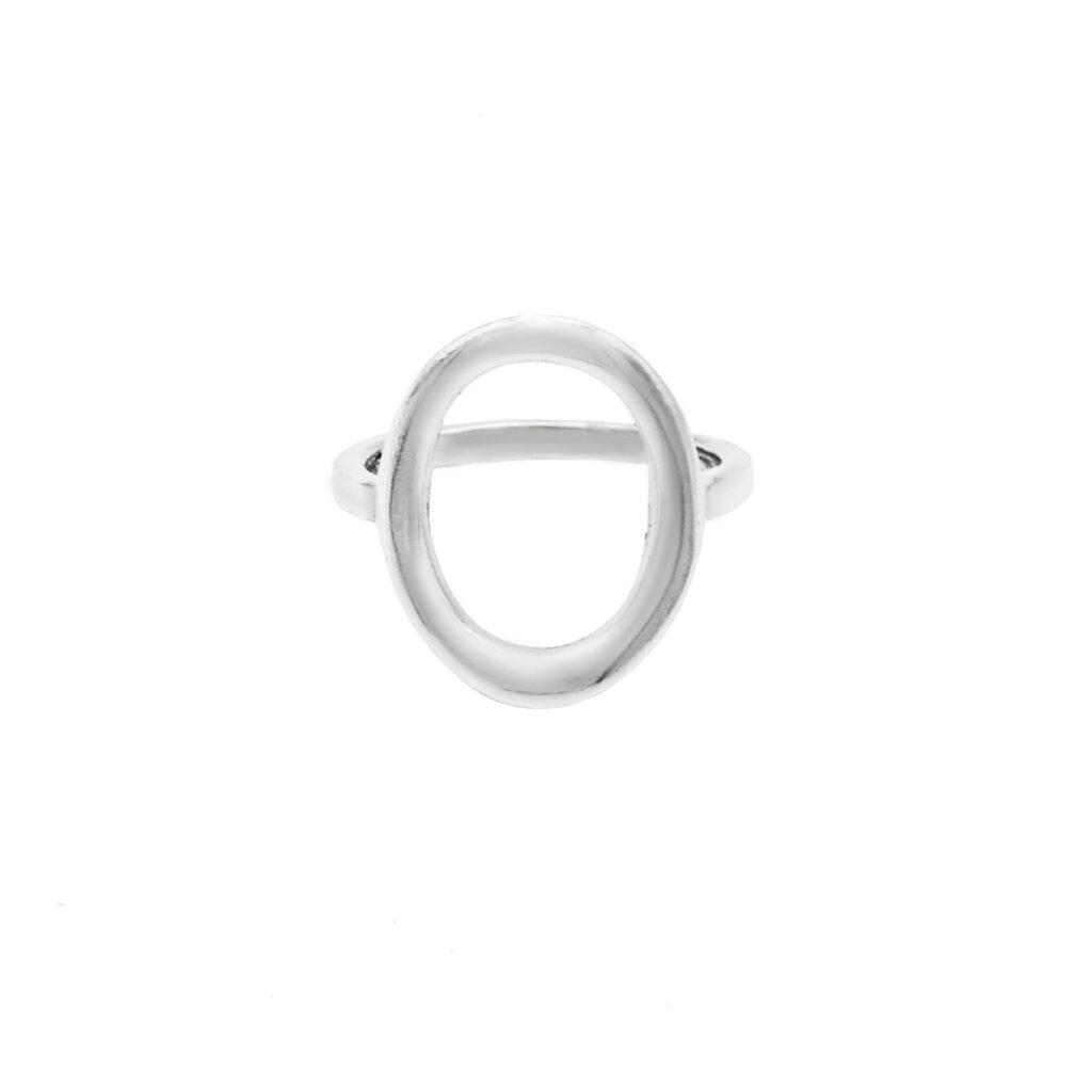 anillo ovalo en plata de ley 925
